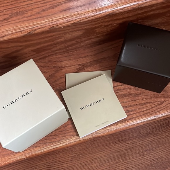 Burberry Watch Luxury Classic Adjustable Dialup Quartz Holt Renfrew - Picture 4 of 13